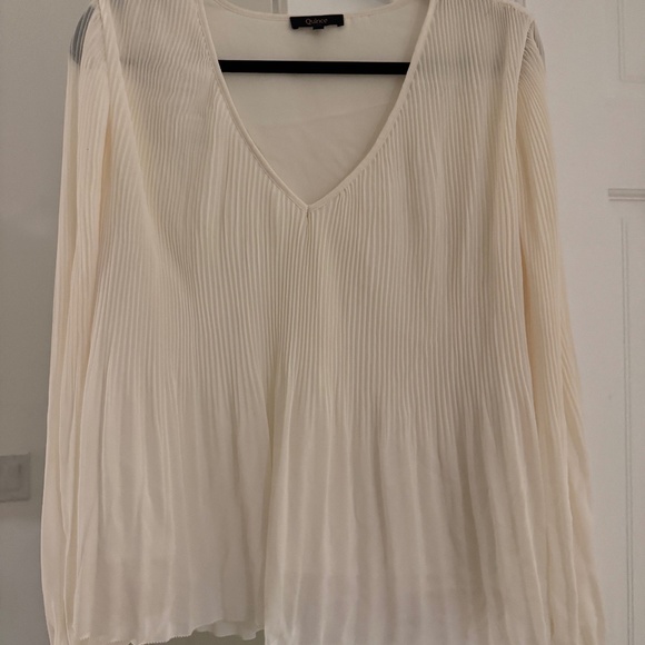 Chiffon Pleated V-Neck Blouse - Picture 1 of 2